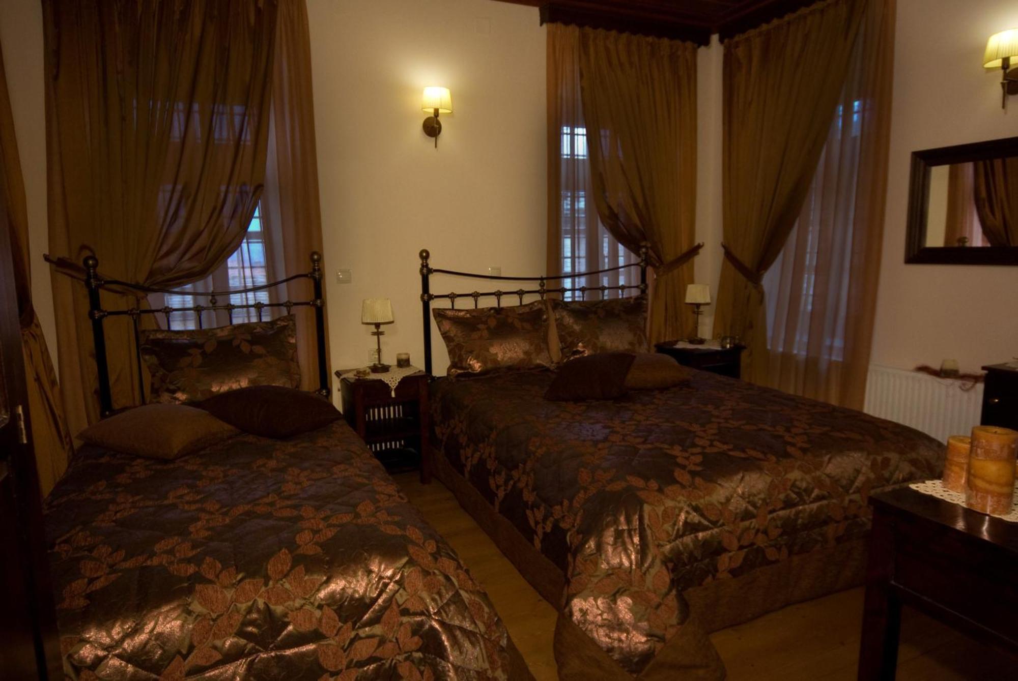 Archontiko Geki 1876 Hotel Papingo Buitenkant foto